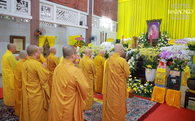 Thành kính vân tập tưởng nhớ bậc Trưởng thượng