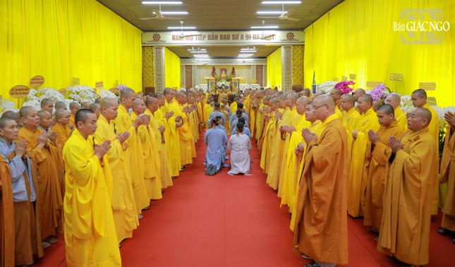 Quang cảnh buổi lễ truy niệm tại chùa Phước Viên