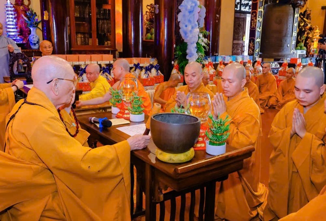 Chư Tăng tác bạch pháp Tự tứ Chư Tăng tác bạch pháp Tự tứ