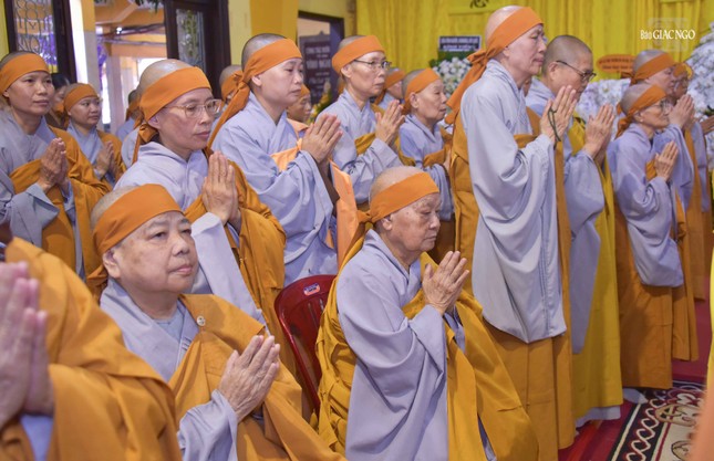 Chư tôn đức môn phái tổ đình Vĩnh Nghiêm và sơn môn Trung Hậu thành kính tưởng niệm Trưởng lão Hòa thượng Thích Trí Tịnh