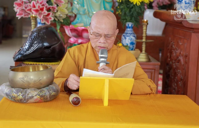 Hòa thượng Thích Thiện Minh tụng bài tựa Giới kinh