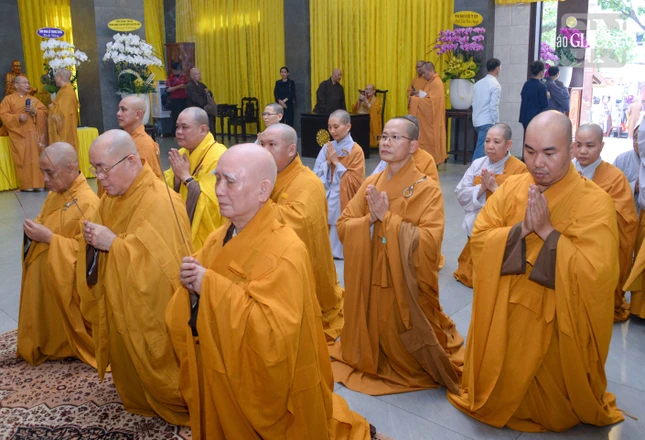 Chư tôn đức trên địa bàn Q.Tân Bình cũ tưởng niệm Trưởng lão Hòa thượng Thích Thiện Tánh