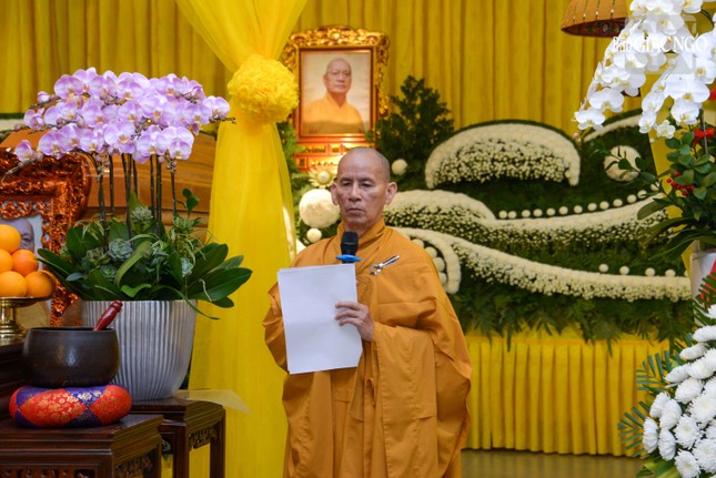 Hòa thượng Thích Thiện Thống cung tuyên tiểu sử Trưởng lão Hòa thượng Thích Thiện Tánh