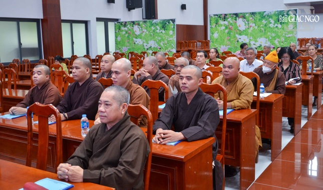 Lắng nghe phổ biến về Luật Tín ngưỡng, tôn giáo Lắng nghe phổ biến về Luật Tín ngưỡng, tôn giáo