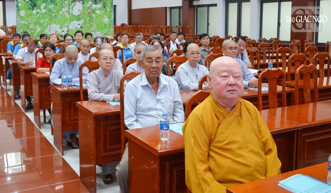 Chư vị chức sắc, chức việc, nhà tu hành các tôn giáo trên địa bàn TP.HCM tham dự