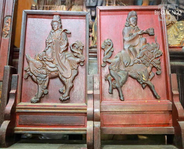 Bài vị dùng bái sám này thể hiện rõ đặc trưng của cư dân vùng đất mới