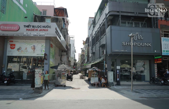 Tại đầu hẻm 131 đường Ba tháng Hai không có bảng hiệu chùa Khánh Anh