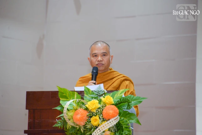 Thượng tọa Thích Giác Hoàng công bố quyết định