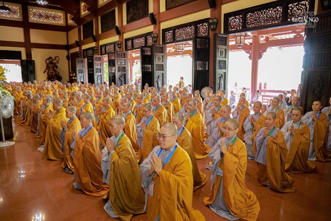 Chư Tăng Ni thành kính tưởng niệm Trưởng lão Hòa thượng Thích Bửu Huệ