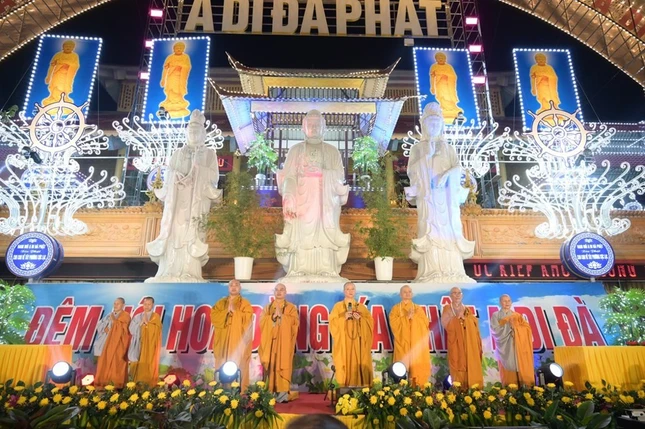 Chư tôn đức tham dự