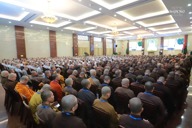 Chiều nay, 26-12, sẽ diễn ra buổi thảo luận giữa lãnh đạo Phật giáo TP.HCM và chư Tăng Ni tham dự khóa tu