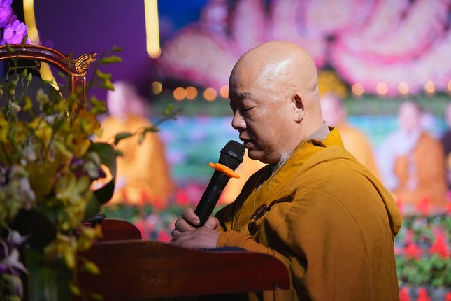 Thượng tọa Thích Quảng Hòa phát biểu khai mạc