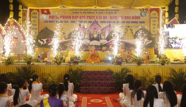 Thượng tọa Thích Thanh Hiền ban đạo từ Thượng tọa Thích Thanh Hiền ban đạo từ