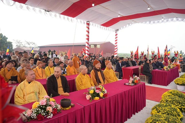 Chư tôn đức, đại biểu tham dự Chư tôn đức, đại biểu tham dự