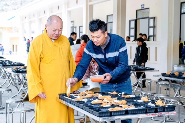 Chuẩn bị các suất ăn yêu thương