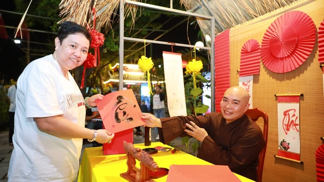 Xin chữ đầu năm