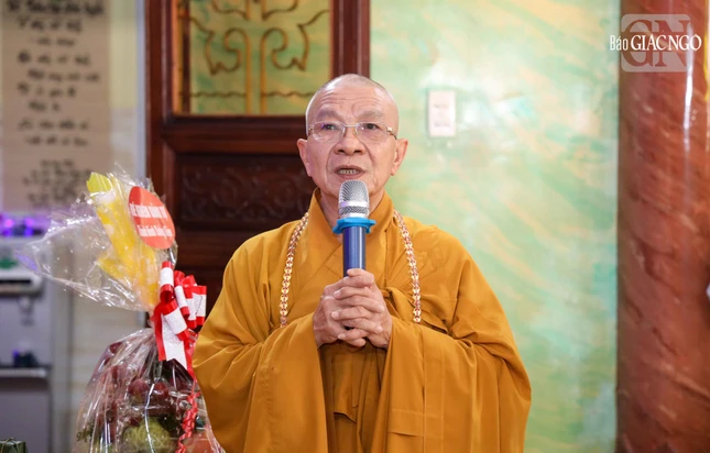 Thượng tọa Thích Quảng Hòa ôn lại hành trạng nổi bật của Quốc sư Thích Phước Huệ Thượng tọa Thích Quảng Hòa ôn lại hành trạng nổi bật của Quốc sư Thích Phước Huệ