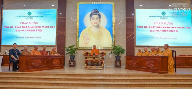 Quang cảnh buổi thăm tại Việt Nam Quốc Tự