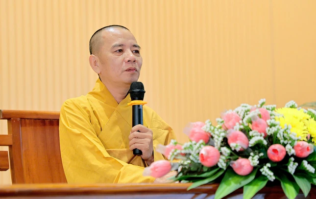 Thượng tọa Thích Minh Nhật thuyết giảng chủ đề “Tu tập nhiếp phục thân khẩu ý thanh tịnh”