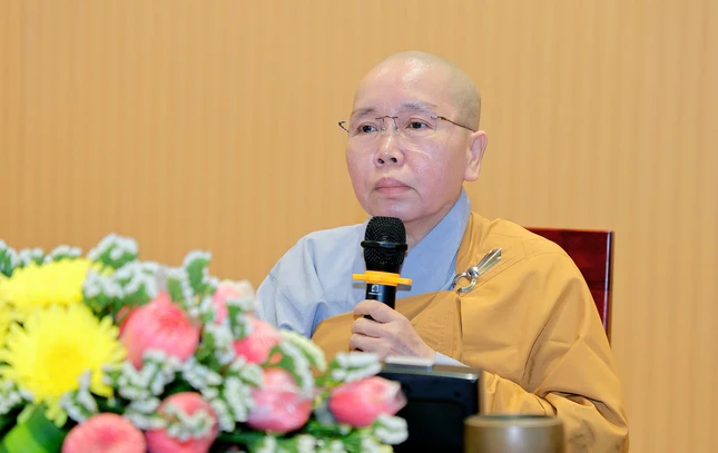 Ni sư Thích nữ Như Nguyệt chia sẻ trong buổi pháp đàm