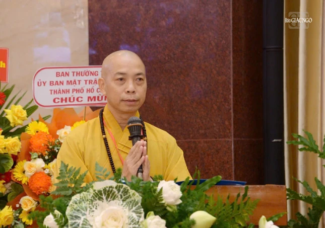 Thượng tọa Thích Quang Thạnh phát biểu khai mạc