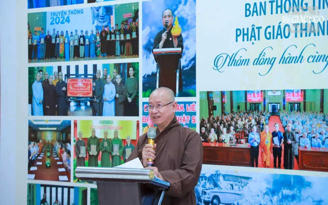 Thượng tọa Thích Trí Định phát biểu nhìn lại chặng đường đi qua, Ban Thông tin - Truyền thông Phật giáo TP.HCM với những dấu ấn đáng nhớ