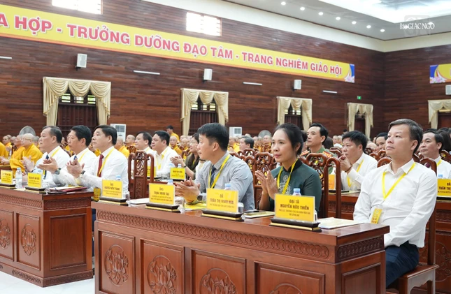 Lãnh đạo chính quyền, sở, ban ngành tham dự
