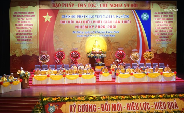 Chư tôn đức chứng minh chủ tọa đoàn
