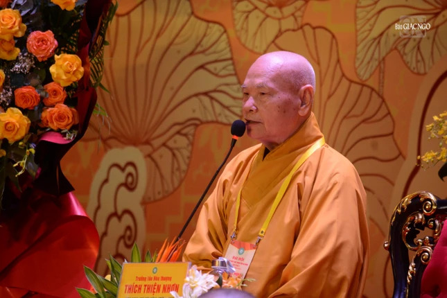 Trưởng lão Hòa thượng Thích Thiện Nhơn phát biểu chỉ đạo