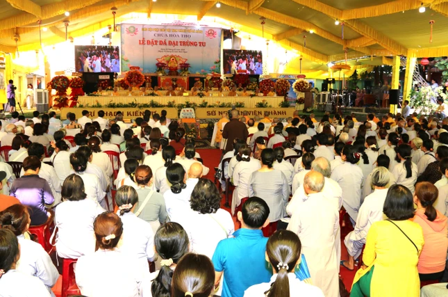 Quang cảnh buổi lễ