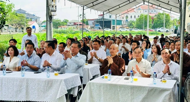Chư tôn đức, quan khách tham dự