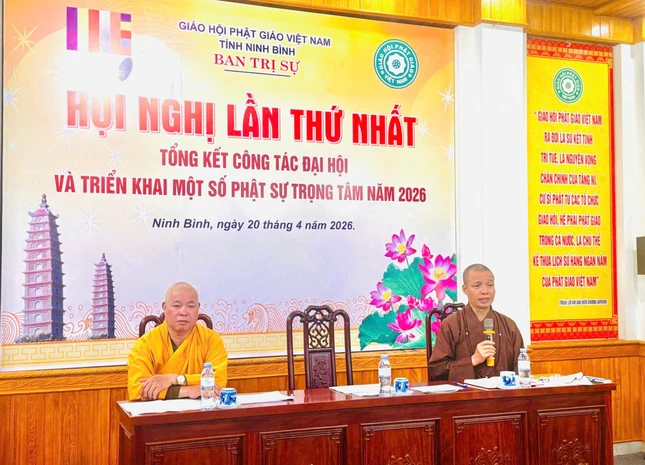 Thượng tọa Thích Minh Quang phát biểu chỉ đạo