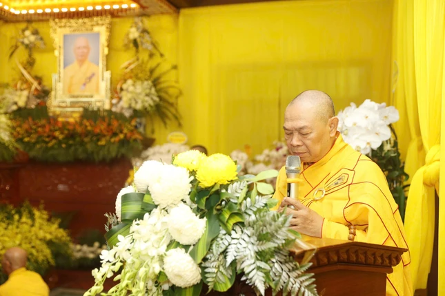 Hòa thượng Thích Từ Nghiêm cung tuyên tiểu sử Hòa thượng Thích Phước Minh Hòa thượng Thích Từ Nghiêm cung tuyên tiểu sử Hòa thượng Thích Phước Minh