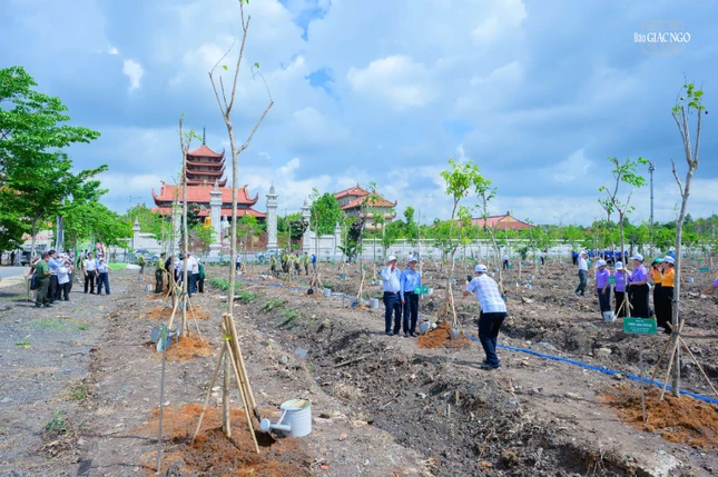 Công trình “Vườn cây đại đoàn kết” vun bồi mảng xanh và lan tỏa tinh thần đoàn kết cộng đồng cho các thế hệ mai sau