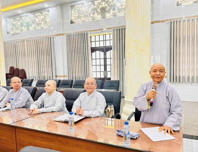 Ni trưởng Thích nữ Pháp Như phát biểu