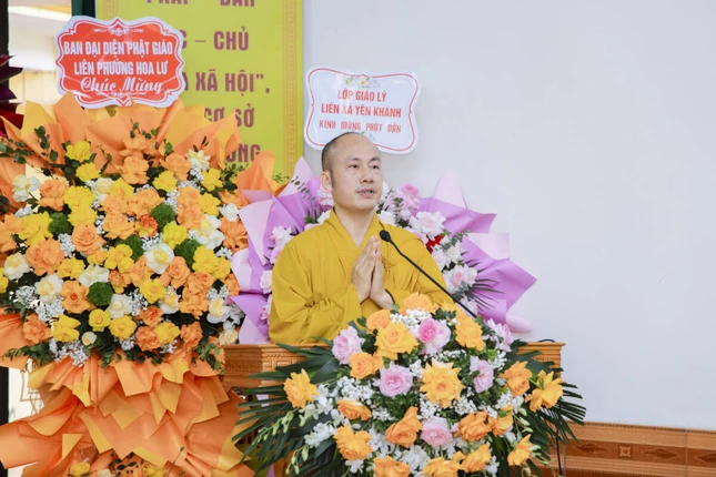 Đại đức Thích Minh Phúc công bố quyết định thành lập Ban Đại diện Phật giáo liên xã Yên Khánh