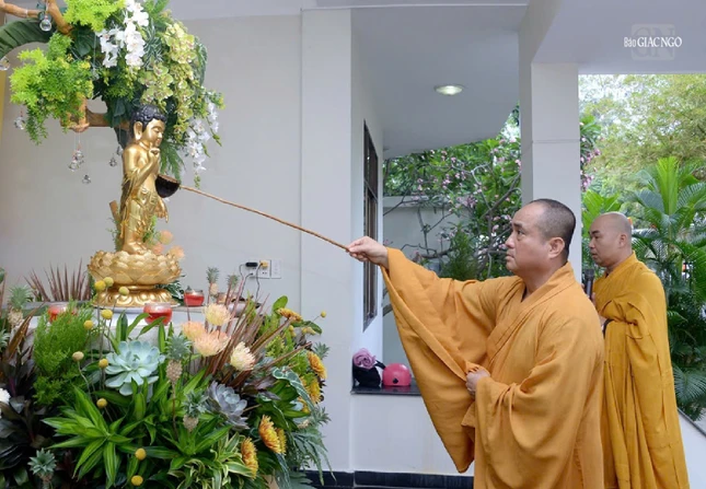 Thượng tọa Thích Tâm Hải, Tổng Biên tập Báo Giác Ngộ Tắm Phật