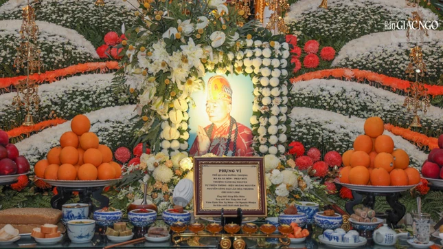 Di ảnh Trưởng lão Hòa thượng Thích Thiện Thông tôn trí tại tổ đình Phổ Quang