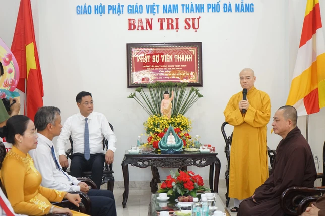 Thượng tọa Thích Thông Đạo phát biểu tri ân Thượng tọa Thích Thông Đạo phát biểu tri ân