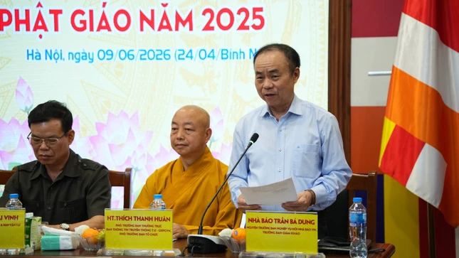 Nhà báo Trần Bá Dung, Trưởng ban Giám khảo cuộc thi chia sẻ Nhà báo Trần Bá Dung, Trưởng ban Giám khảo cuộc thi chia sẻ