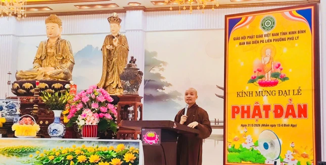 Thượng tọa Thích Minh Quang phát biểu Thượng tọa Thích Minh Quang phát biểu