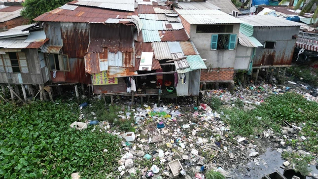 Rạch Xuyên Tâm là một trong những tuyến rạch ô nhiễm nhất Thành phố Rạch Xuyên Tâm là một trong những tuyến rạch ô nhiễm nhất Thành phố