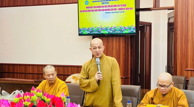 Thượng tọa Thích Chúc Tiếp, Ủy viên Hội đồng Trị sự, Phó Trưởng ban kiêm Chánh Thư ký Ban Trị sự GHPGVN tỉnh Thái Nguyên phát biểu