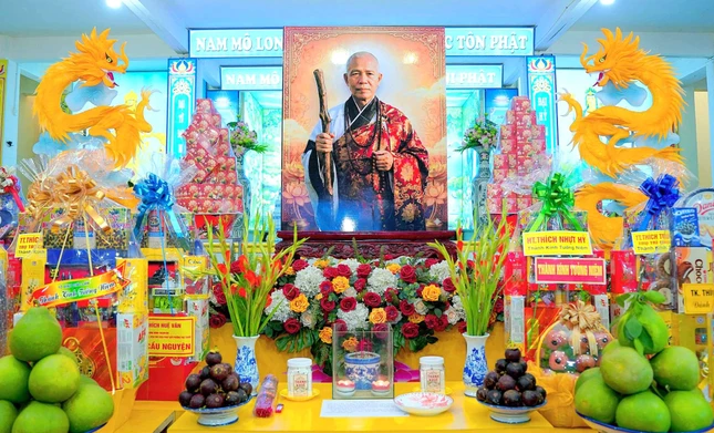 Di ảnh Thiền sư Minh Tịnh Di ảnh Thiền sư Minh Tịnh
