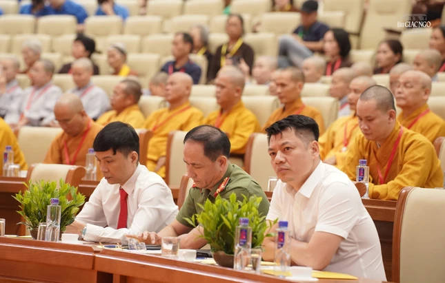 Đại biểu chính quyền tham dự