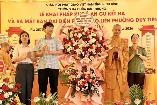 Lãnh đạo chính quyền chúc mừng Ban Đại diện Phật giáo liên phường Duy Tiên nhiệm kỳ 2026-2031 Lãnh đạo chính quyền chúc mừng Ban Đại diện Phật giáo liên phường Duy Tiên nhiệm kỳ 2026-2031