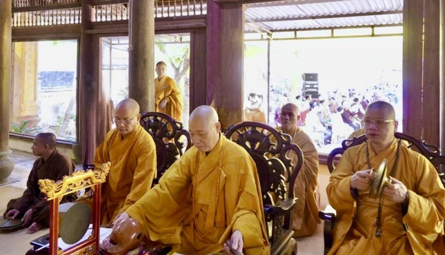 Khóa lễ cầu nguyện Khóa lễ cầu nguyện