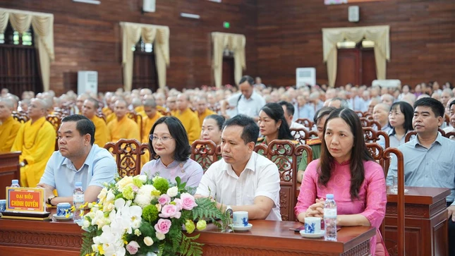 Đại biểu chính quyền tham dự Đại biểu chính quyền tham dự