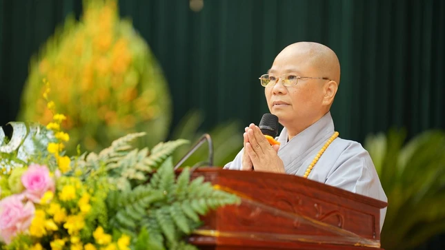Ni sư Thích Đàm Hân phát biểu khai mạc Ni sư Thích Đàm Hân phát biểu khai mạc