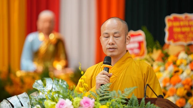 Đại đức Thích Minh Phúc công bố quyết định chuẩn y nhân sự Phân ban Ni giới tỉnh Ninh Bình, nhiệm kỳ 2026-2031 Đại đức Thích Minh Phúc công bố quyết định chuẩn y nhân sự Phân ban Ni giới tỉnh Ninh Bình, nhiệm kỳ 2026-2031